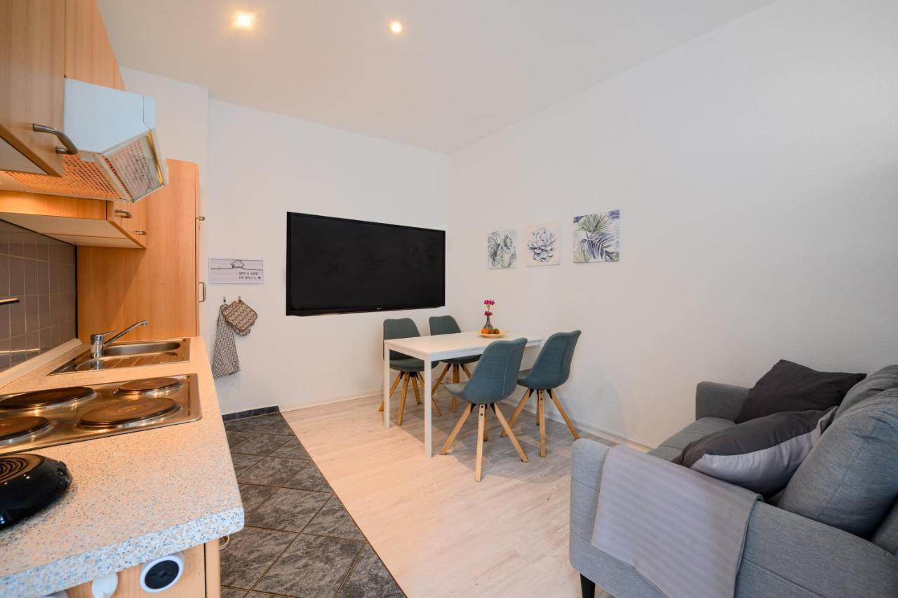 Grosszuegige Wohnung, Top-Lage Auf Dem Werder, Max 4 Personen Magdeburg Ngoại thất bức ảnh